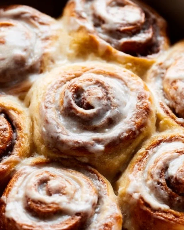 BEST Homemade Cinnamon Rolls