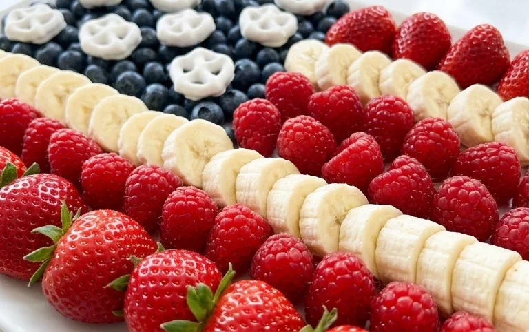 4th of July Fruit Platter Idea | How to Make an American Flag